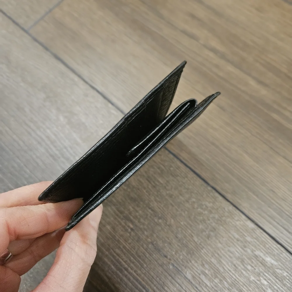 BURBERRYS Vintage Black Leather Bi-Fold Wallet | Mint Condition